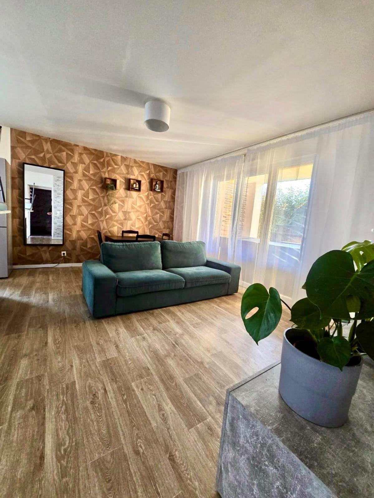 Appartement Rez De Chaussee Avec Parking Prive Orleans Bagian luar foto