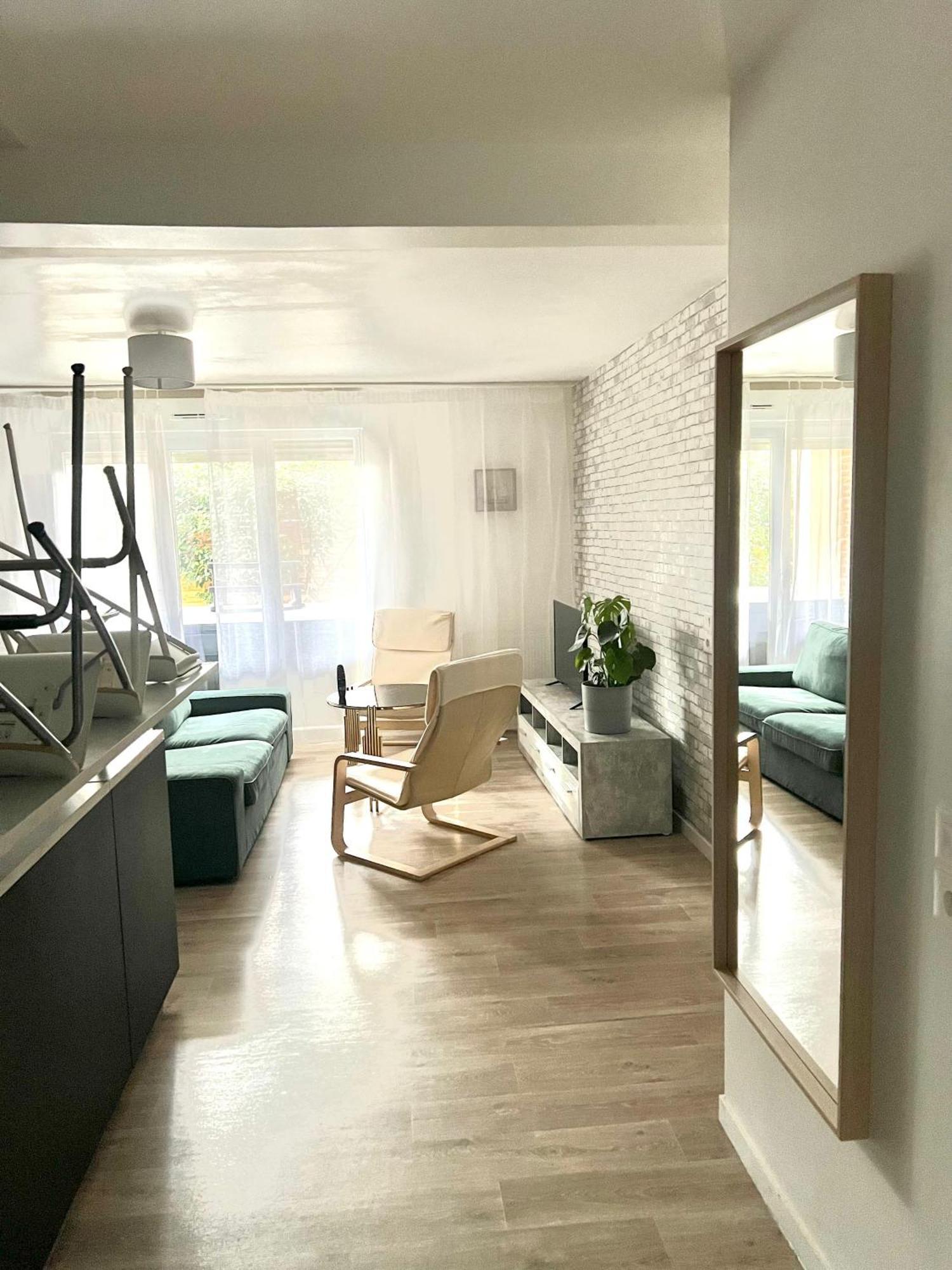 Appartement Rez De Chaussee Avec Parking Prive Orleans Bagian luar foto